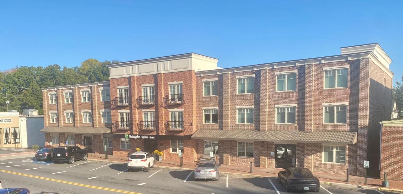 Holiday Inn Express & Suites - Dahlonega - University Area By Ihg المظهر الخارجي الصورة