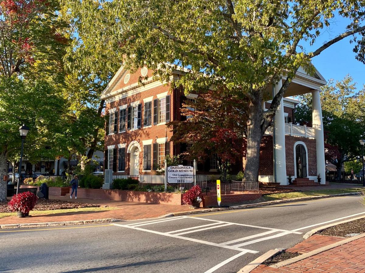 Holiday Inn Express & Suites - Dahlonega - University Area By Ihg المظهر الخارجي الصورة
